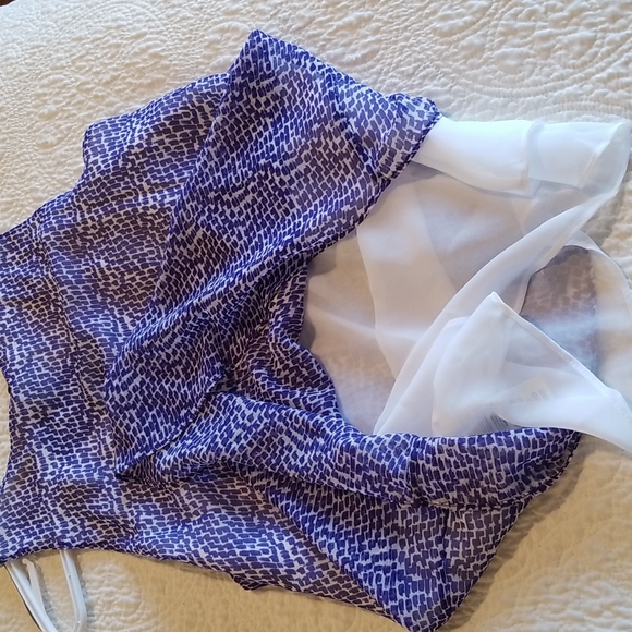 NWT size M Calvin Klein blue pattern tank - Picture 6 of 9